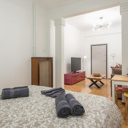 Stylish Luxury Apartment At Ampelokipi Metro Station 雅典 外观 照片