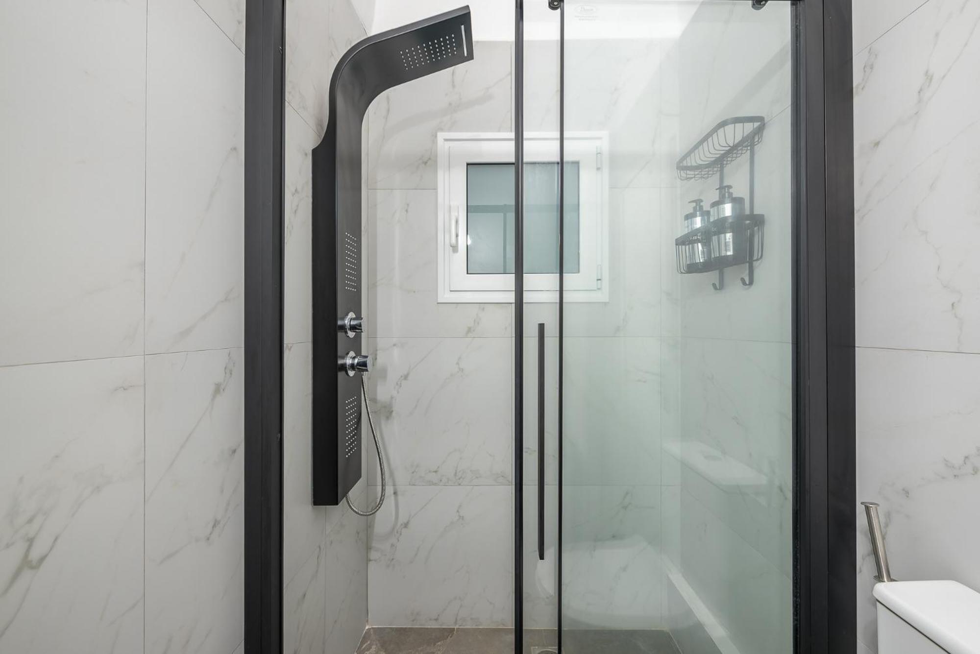 Stylish Luxury Apartment At Ampelokipi Metro Station 雅典 外观 照片