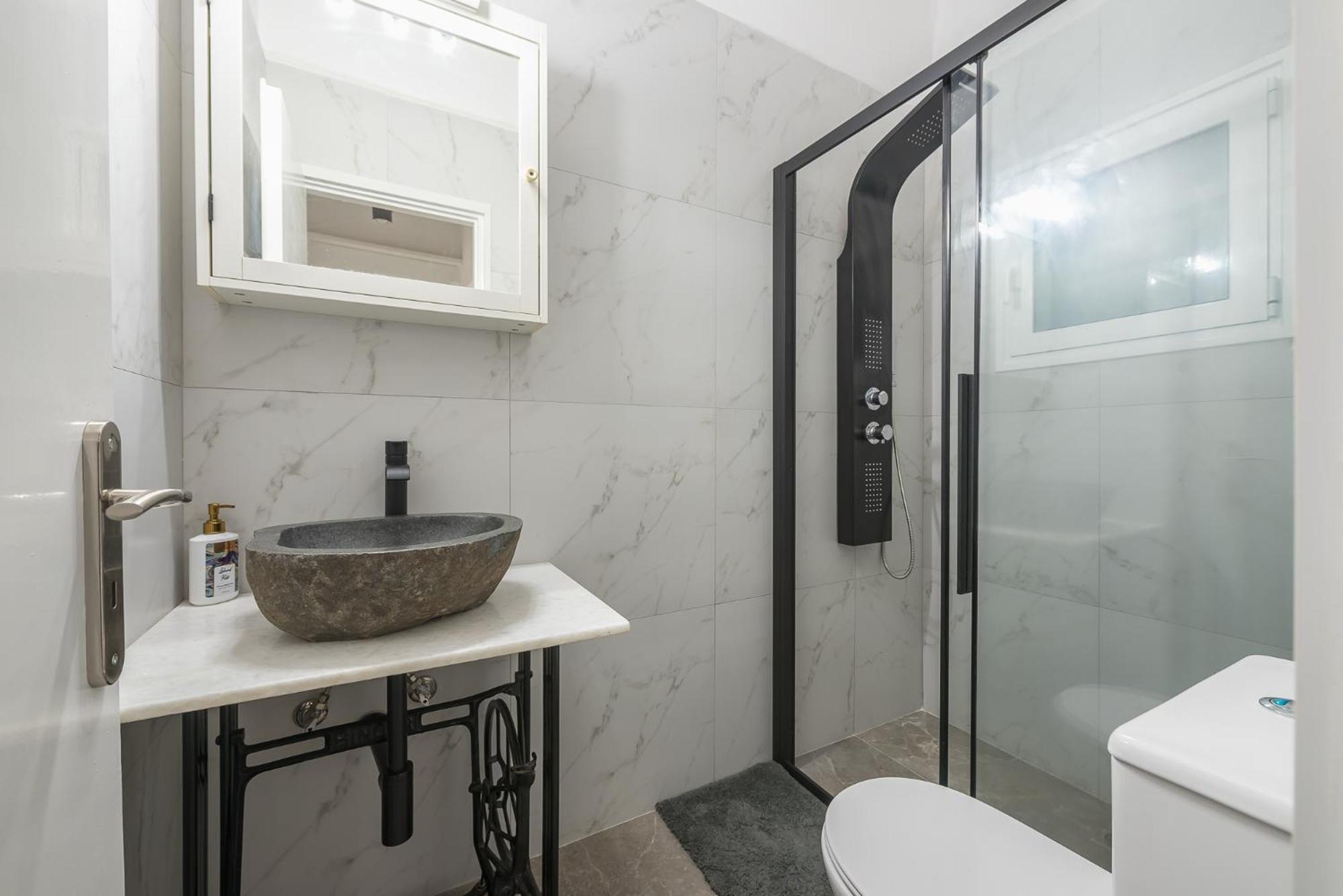 Stylish Luxury Apartment At Ampelokipi Metro Station 雅典 外观 照片