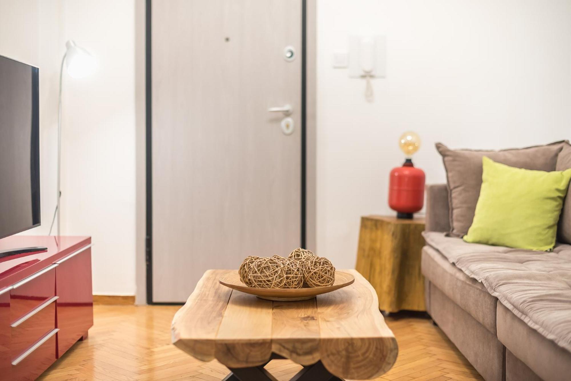 Stylish Luxury Apartment At Ampelokipi Metro Station 雅典 外观 照片